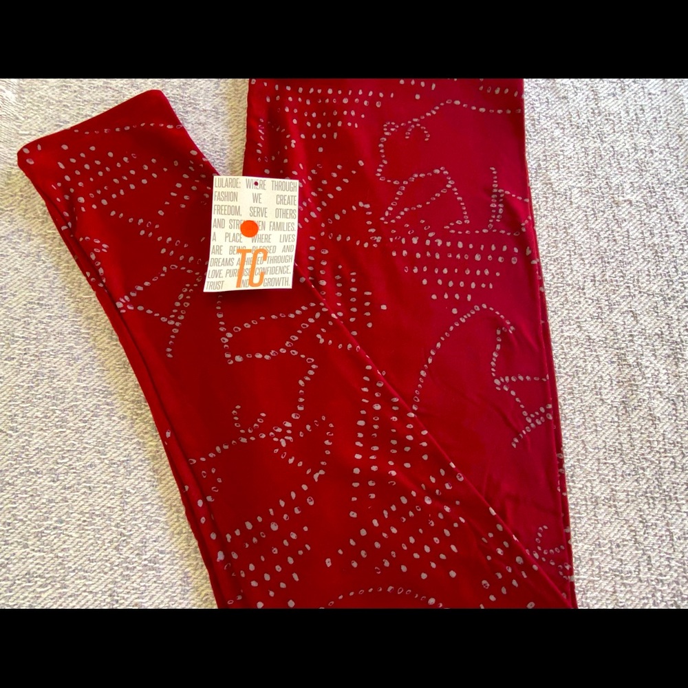LulaRoe TC burgundy bear leggings